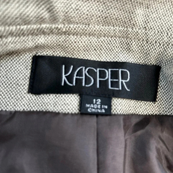 Kasper Blazer Women’s Size 12 Khaki Button 3/4 Flip Cuff Sleeve Corporate Preppy - Picture 12 of 14